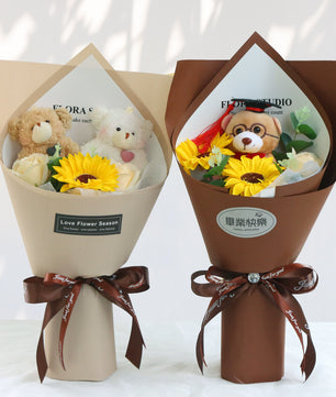 Lusy Store LLC Bear Graduation Bouquet Flower Rose Gift for Kindergarten Children Bouquet