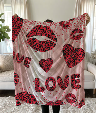 Romantic Leopard Love Linen Bedding Set with Glittery LOVE Text quilt