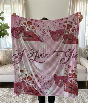 Romantic Linen Bedding Set with I Love You Design and Heart Motifs quilt