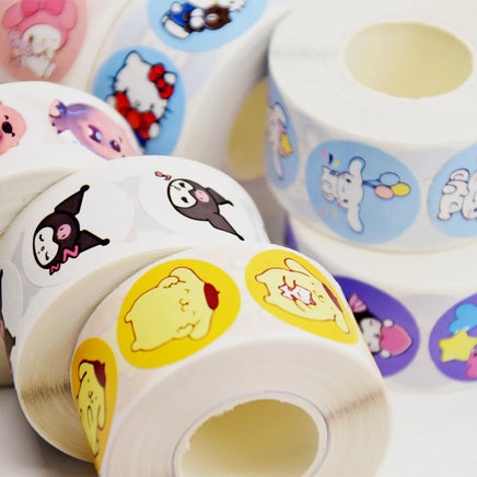 500Pcs/roll New Kawaii Sanrio Sticker Cute Cinnamoroll Kuromi Hello Kitty Cartoon Kids Reward Stickers Gift Decor Decals Toys