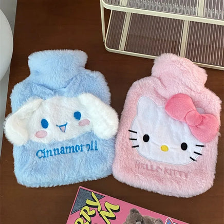 Lusy Store 500ml Sanrio Plush Hot Water Bag Kawaii Hello Kitty Kuromi Cinnamoroll Melody Reusable Heating Hot Water Bottle Christmas Gift 