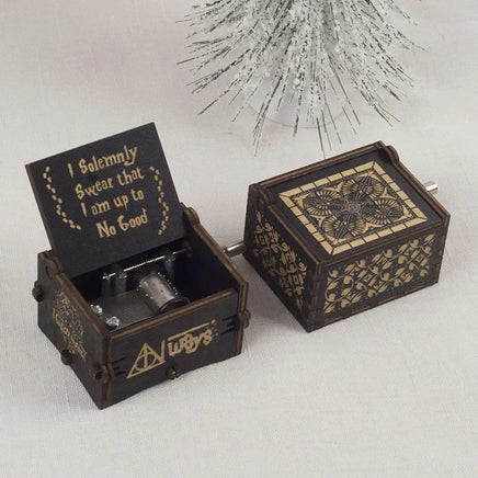 Lusy Store LLC 4 Style Harries Music Box Wooden Hand-cranked Retro Potters Children's Birthday Gift Surprise Gift for Couples Box