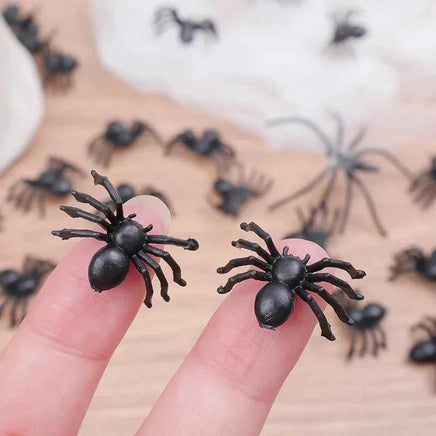 50/200pcs Black Mini Spider Haunted House Spider Web Bar Party Decoration Supplies Simulation Tricky Toy Halloween Decoration