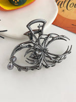 1Pcs Halloween Black Spider Hair Claw Clips with Pearl Charm Design,Metal Gothic Punk Hair Clips Strong Hold Hair Accessories Black