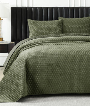 Flawless Polyester Flannel Three - piece Bed Cover Set - Lusy Store LLC
