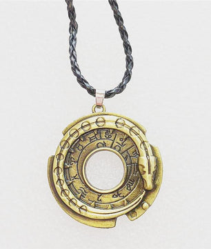 Fashion Antique Metal Alloy Ezio Collection Assassins Creed Cosplay Connor Amulet Necklaces - Lusy Store